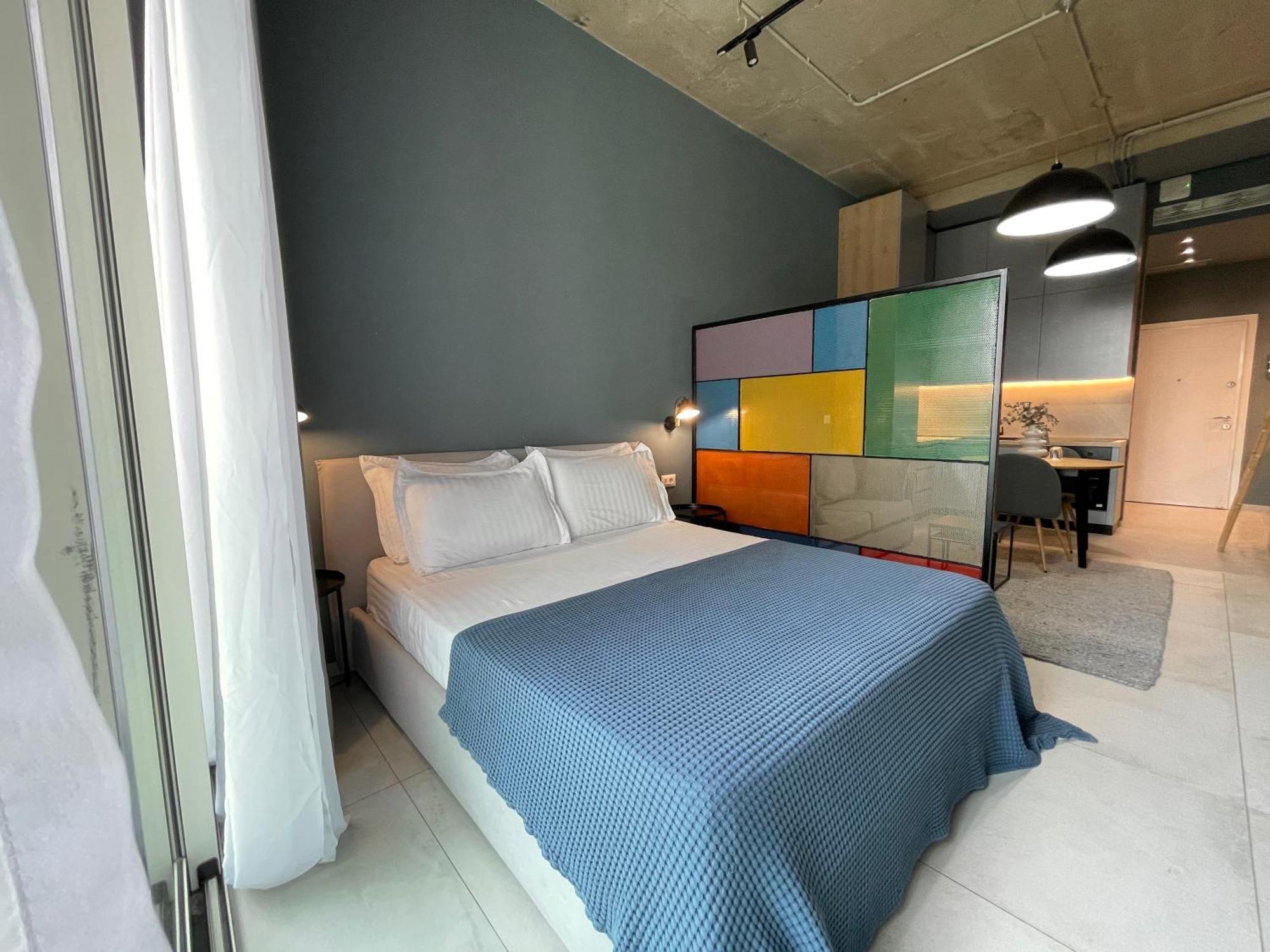 Ambassador Skyline Apartments Tirana Esterno foto