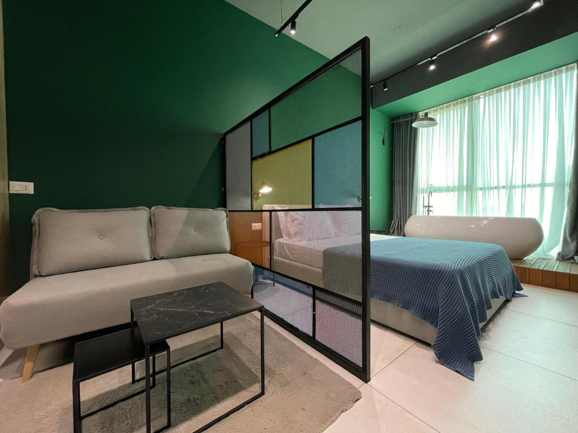 Ambassador Skyline Apartments Tirana Esterno foto