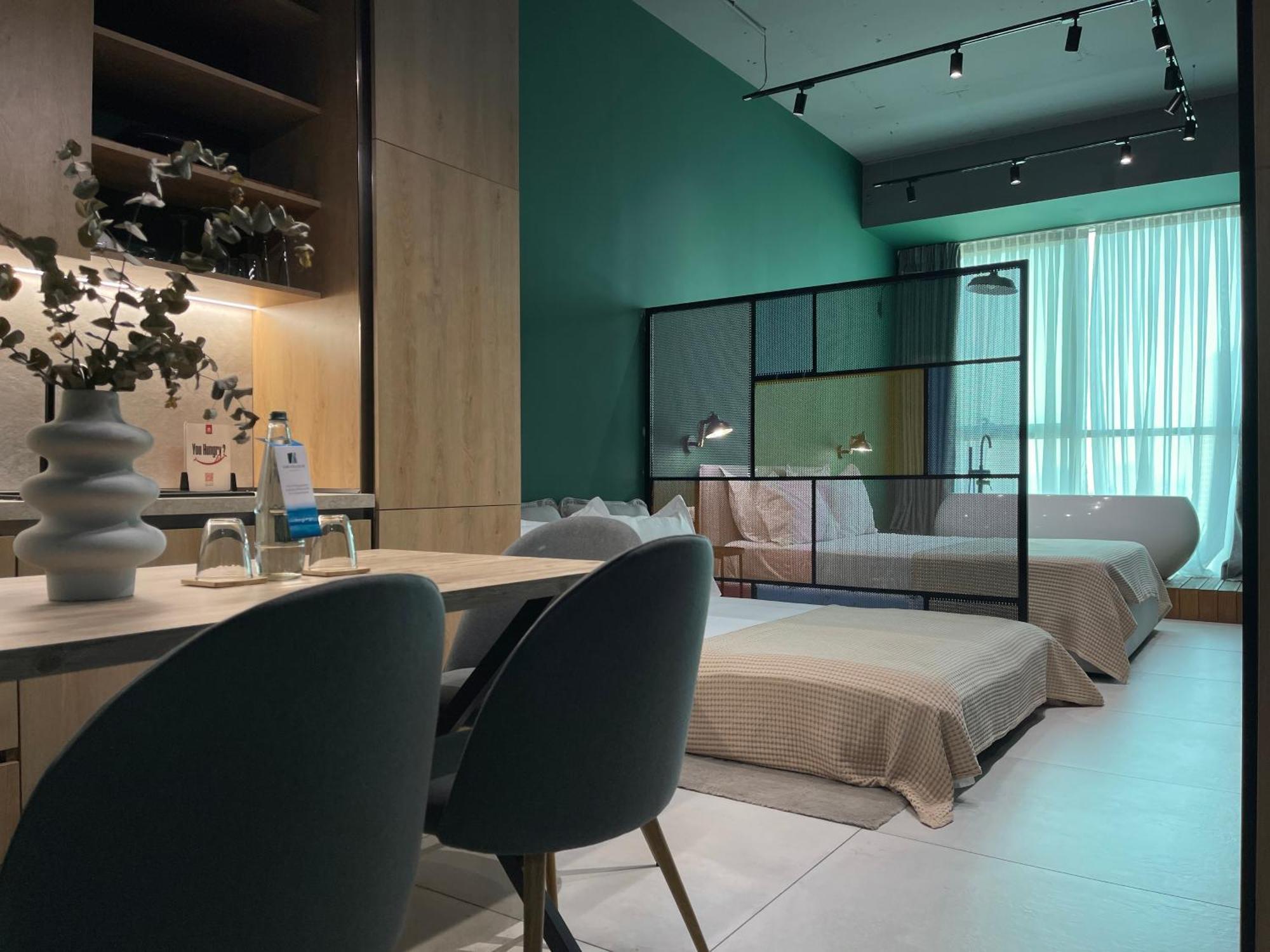Ambassador Skyline Apartments Tirana Esterno foto